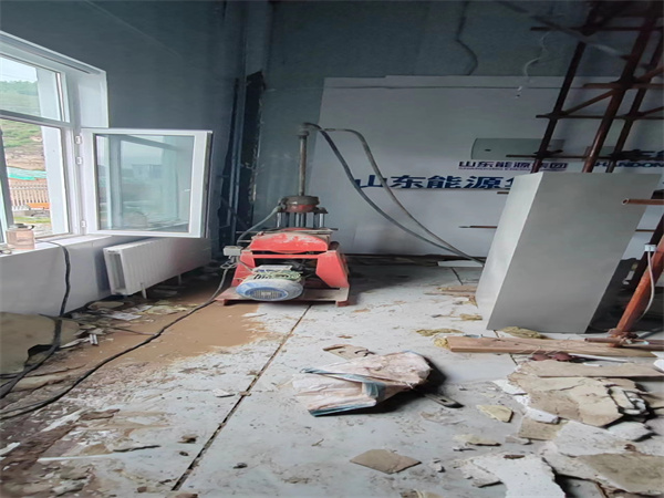 武宣地基基础下沉墙体裂缝加固注浆顶升施工